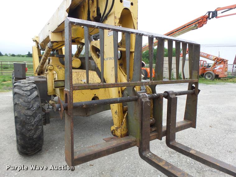 image for item DA3488 1994 Gehl 882 telehandler