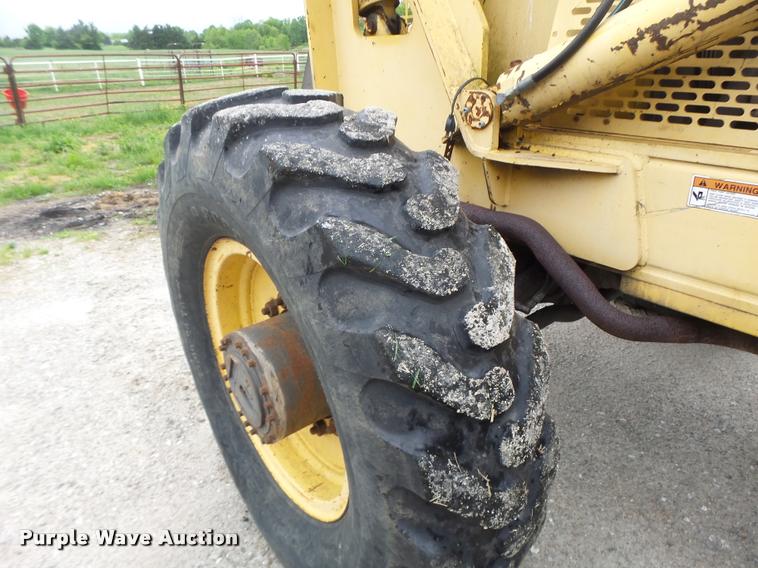 image for item DA3488 1994 Gehl 882 telehandler