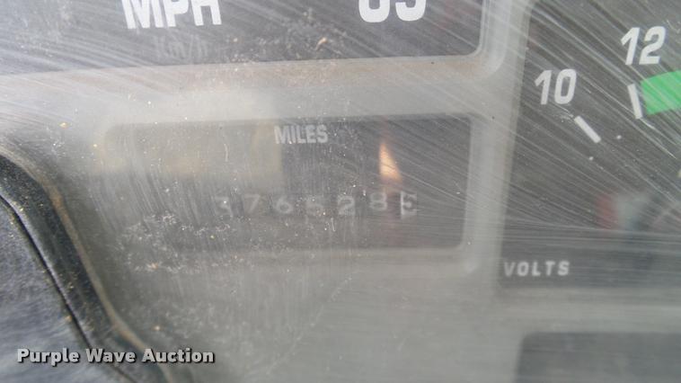 image for item DA6163 1994 International 8100 dump truck