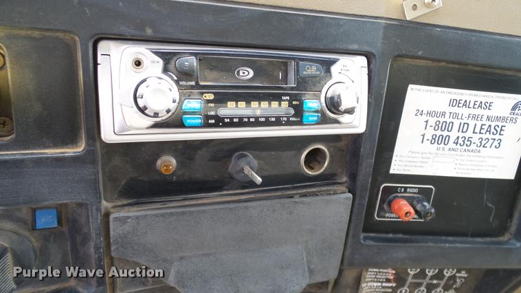 image for item DA6163 1994 International 8100 dump truck