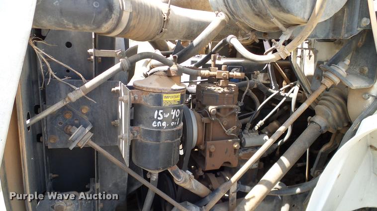 image for item DA6163 1994 International 8100 dump truck