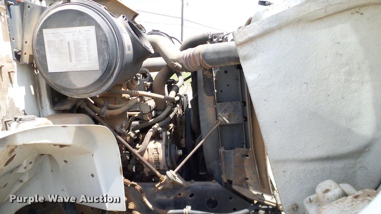 image for item DA6163 1994 International 8100 dump truck