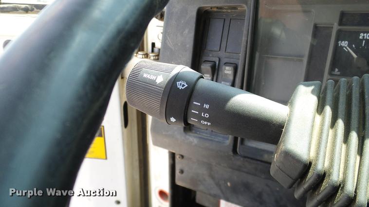 image for item DA6164 2002 International F4900 dump truck