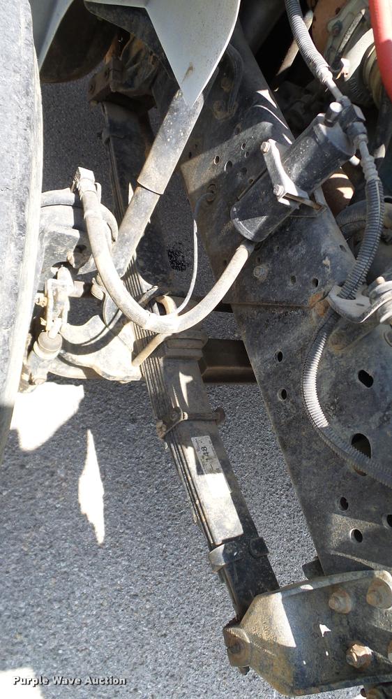 image for item DA6164 2002 International F4900 dump truck