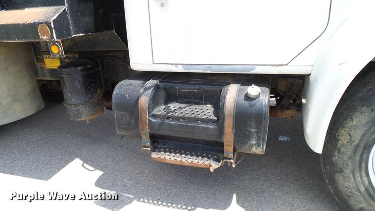 image for item DA6164 2002 International F4900 dump truck