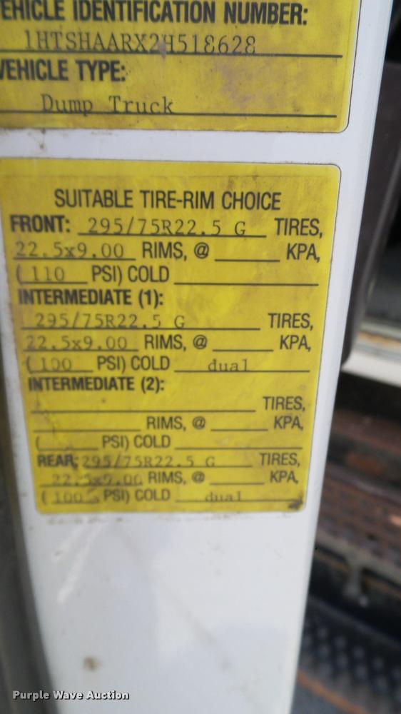 image for item DA6164 2002 International F4900 dump truck