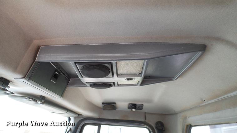 image for item DA6165 1997 Mack CH613 dump truck