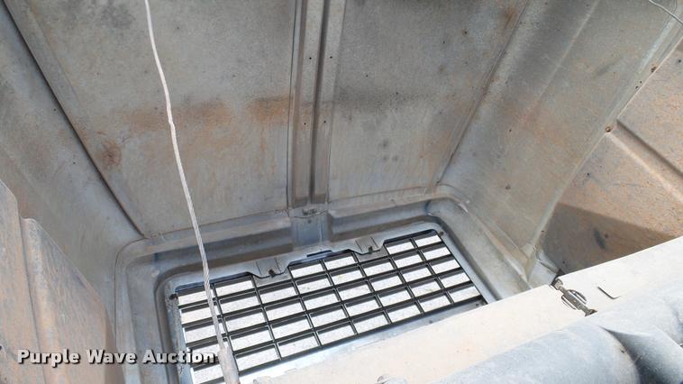 image for item DA6165 1997 Mack CH613 dump truck