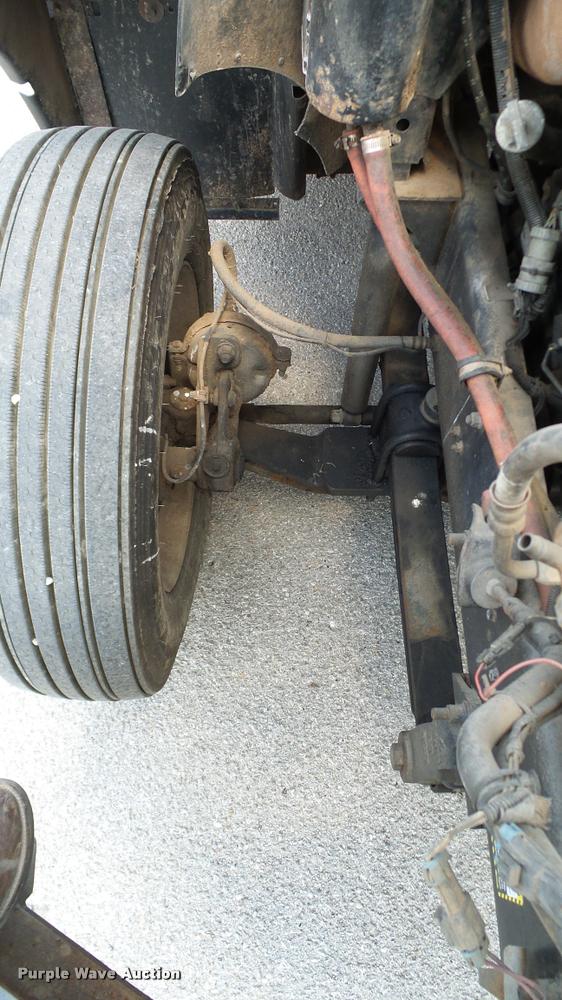 image for item DA6165 1997 Mack CH613 dump truck