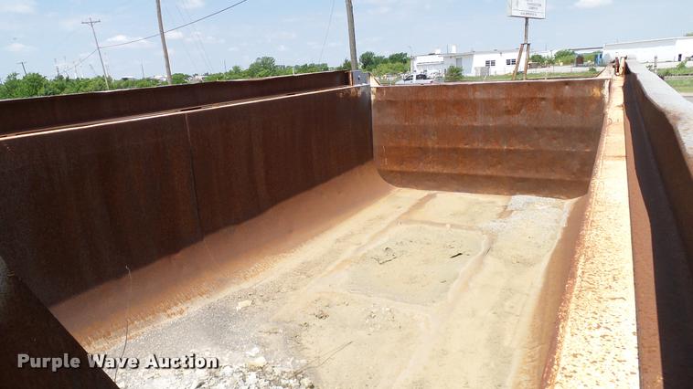 image for item DA6165 1997 Mack CH613 dump truck