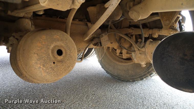 image for item DA6165 1997 Mack CH613 dump truck