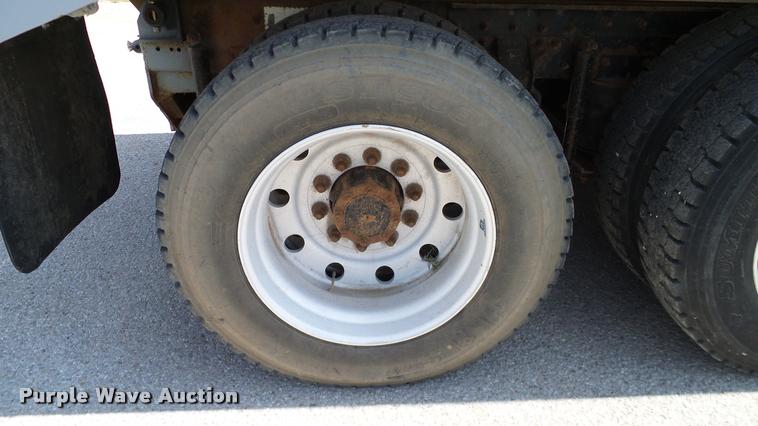 image for item DA6165 1997 Mack CH613 dump truck