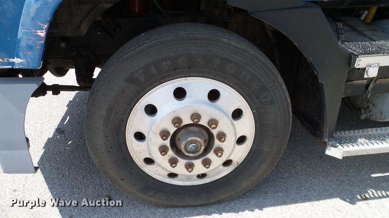 image for item DA6165 1997 Mack CH613 dump truck