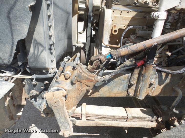 image for item DA6250 1987 Freightliner FLC112 tank truck