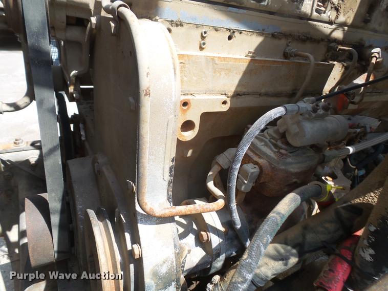 image for item DA6250 1987 Freightliner FLC112 tank truck