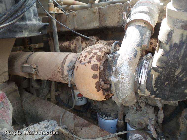 image for item DA6250 1987 Freightliner FLC112 tank truck