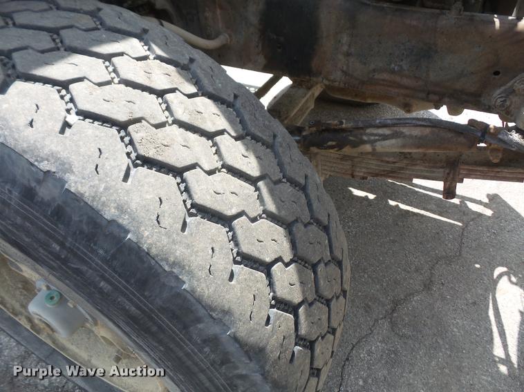 image for item DA6250 1987 Freightliner FLC112 tank truck