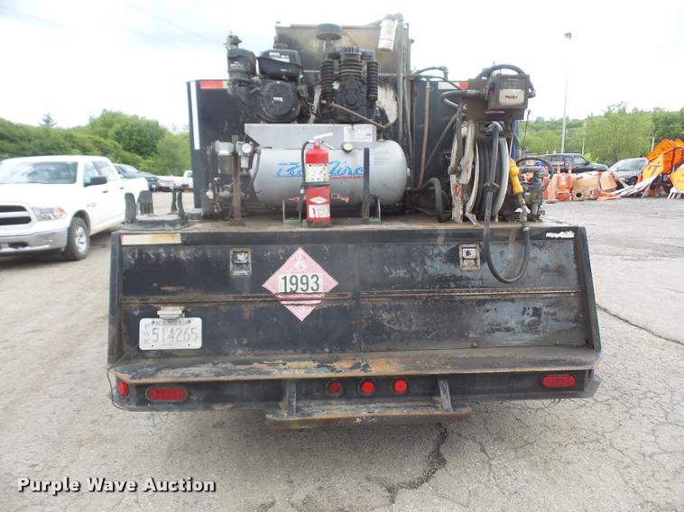 image for item DA6254 1999 International 8100 service truck