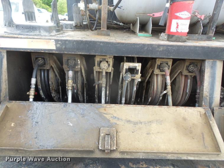 image for item DA6254 1999 International 8100 service truck