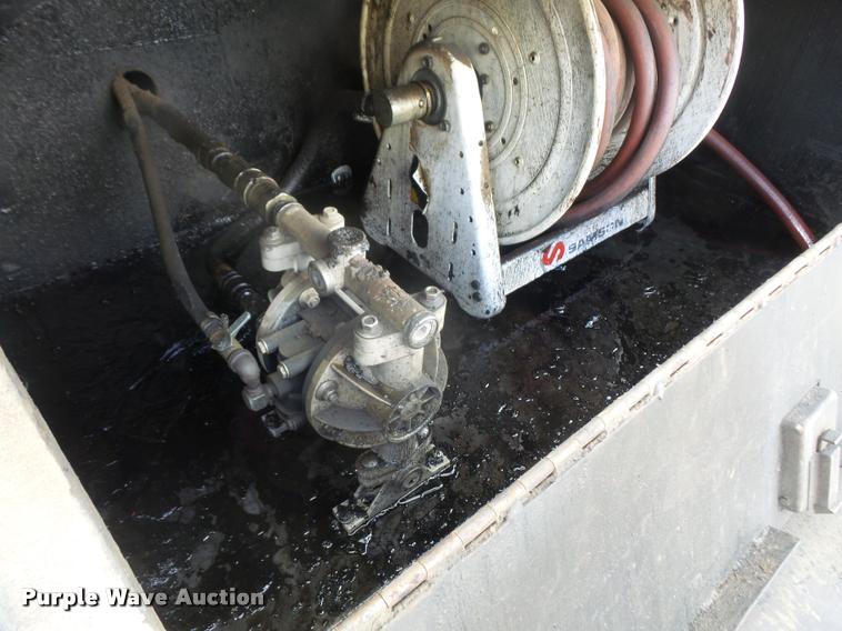 image for item DA6254 1999 International 8100 service truck