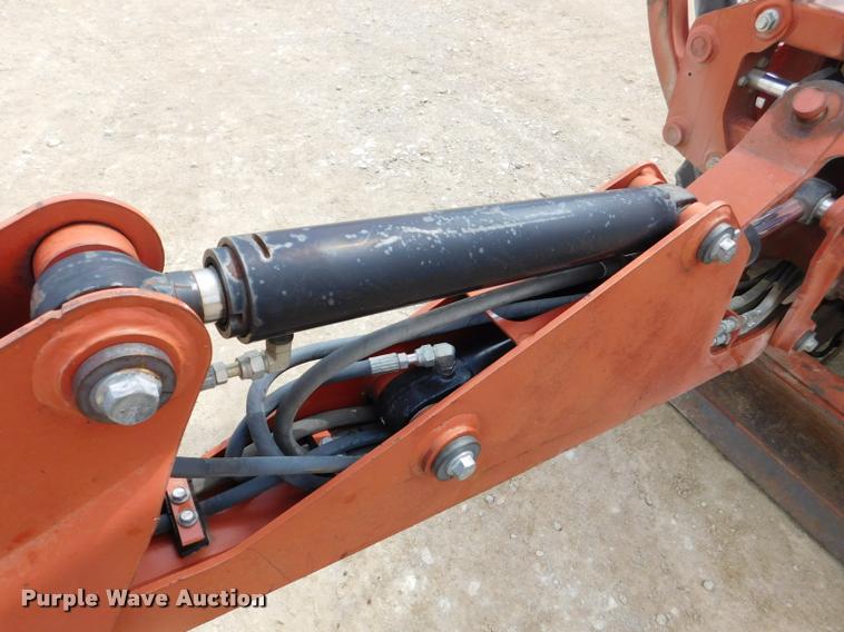 image for item DA6284 2001 Ditch Witch 3700 trencher