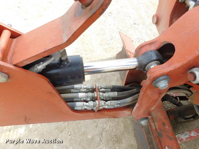 image for item DA6284 2001 Ditch Witch 3700 trencher