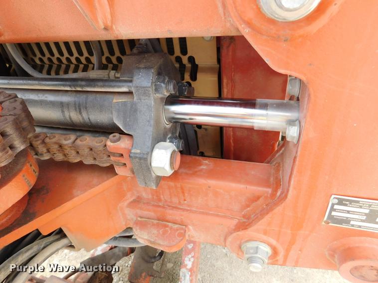image for item DA6284 2001 Ditch Witch 3700 trencher