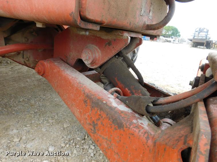 image for item DA6284 2001 Ditch Witch 3700 trencher