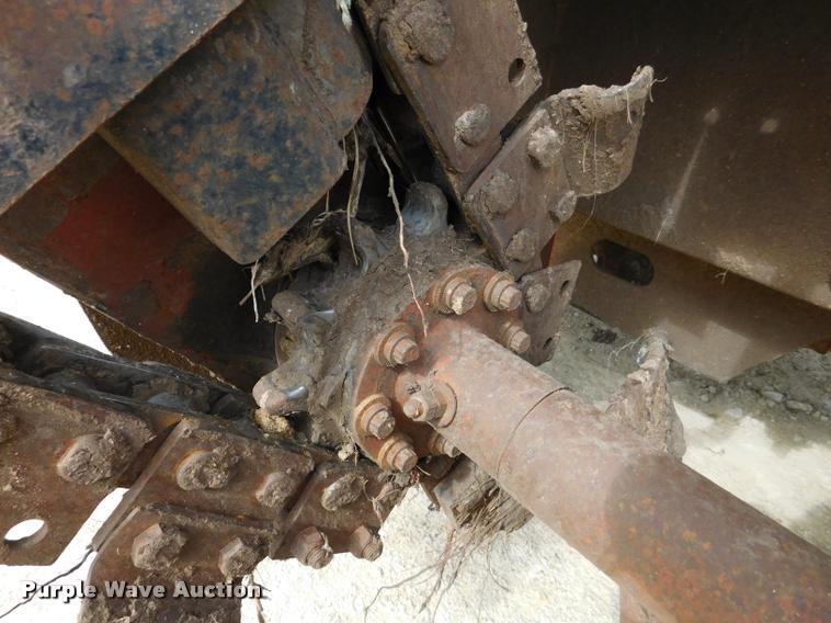 image for item DA6284 2001 Ditch Witch 3700 trencher