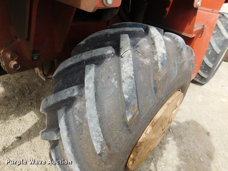 image for item DA6284 2001 Ditch Witch 3700 trencher