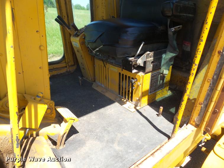 image for item DA6302 1979 Caterpillar 130G motor grader