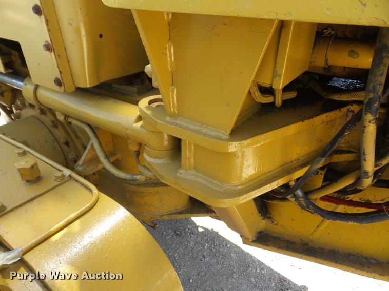 image for item DA6302 1979 Caterpillar 130G motor grader