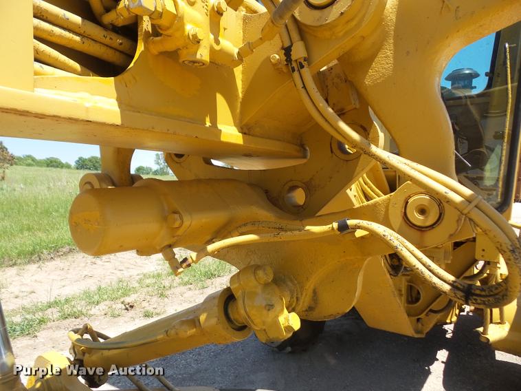 image for item DA6302 1979 Caterpillar 130G motor grader