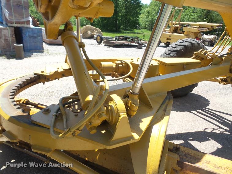 image for item DA6302 1979 Caterpillar 130G motor grader