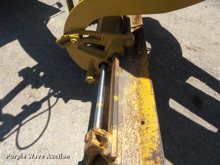 image for item DA6302 1979 Caterpillar 130G motor grader