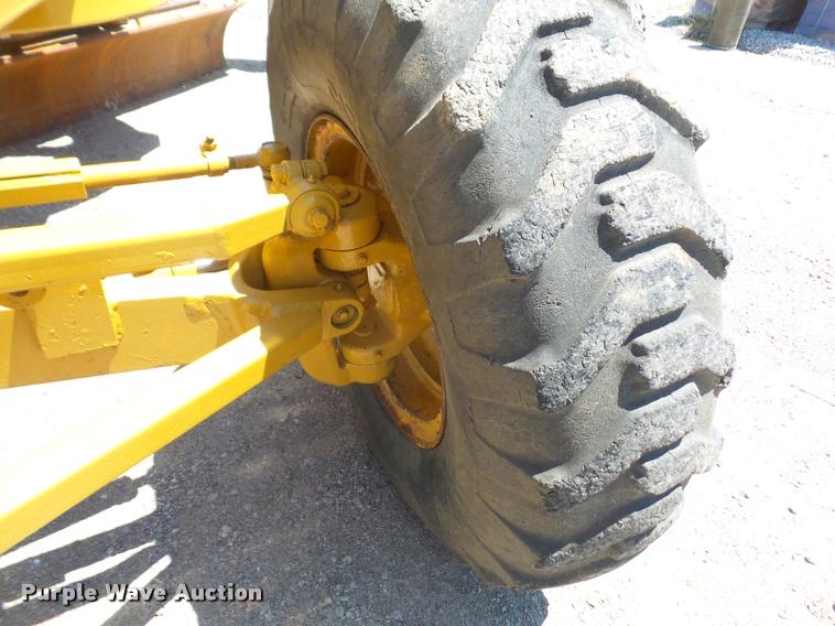 image for item DA6302 1979 Caterpillar 130G motor grader