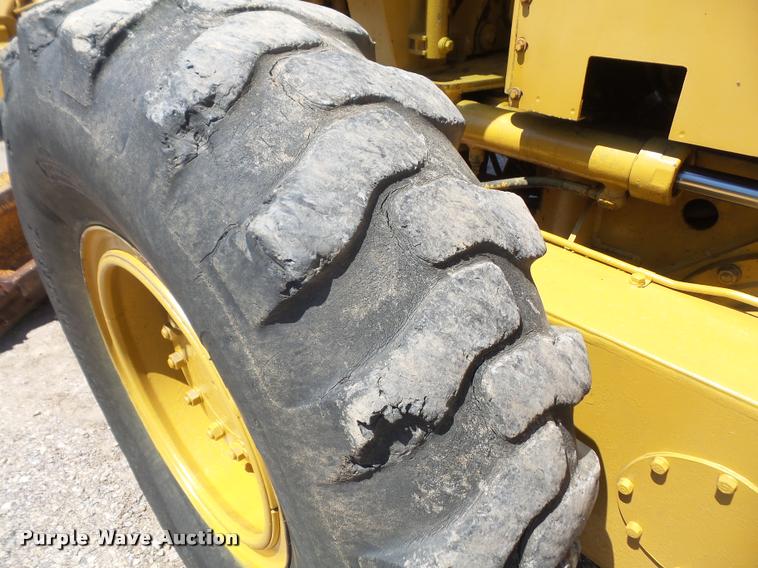 image for item DA6302 1979 Caterpillar 130G motor grader