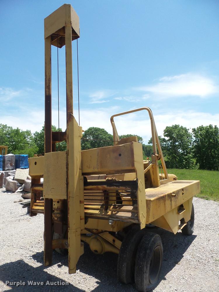 image for item DA6305 Broderson MH44A drop hammer