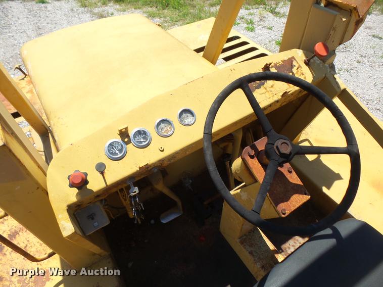 image for item DA6305 Broderson MH44A drop hammer