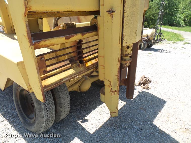 image for item DA6305 Broderson MH44A drop hammer