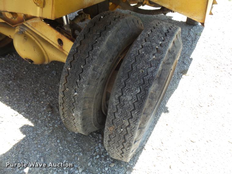 image for item DA6305 Broderson MH44A drop hammer