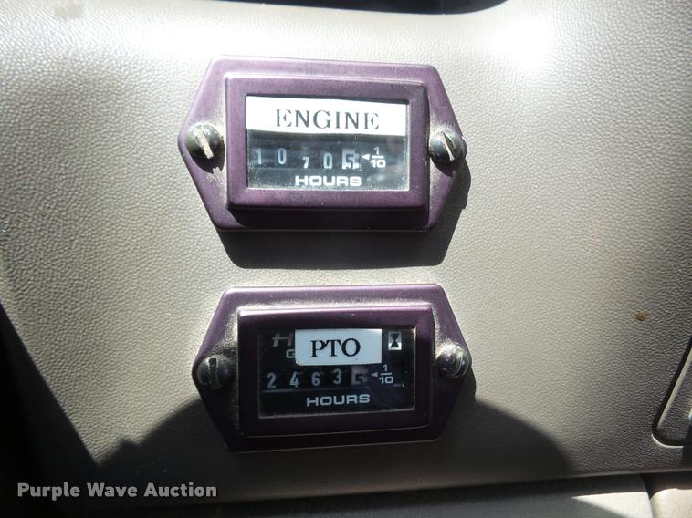 image for item DA6315 2001 Ford F550 Super Duty bucket truck