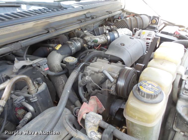 image for item DA6315 2001 Ford F550 Super Duty bucket truck