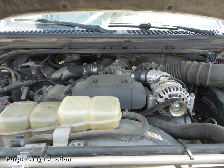 image for item DA6315 2001 Ford F550 Super Duty bucket truck