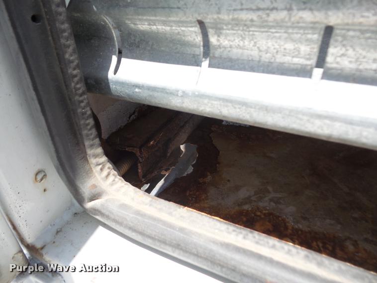 image for item DA6315 2001 Ford F550 Super Duty bucket truck