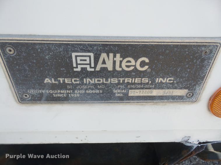 image for item DA6315 2001 Ford F550 Super Duty bucket truck