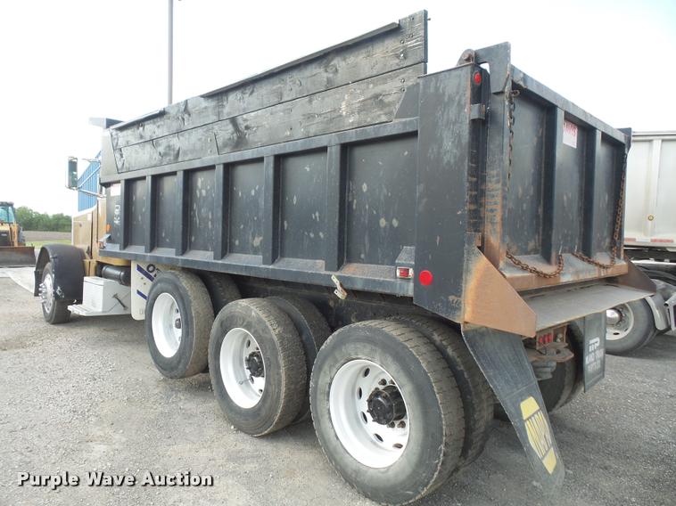 image for item DA6331 1989 Peterbilt 379 dump truck