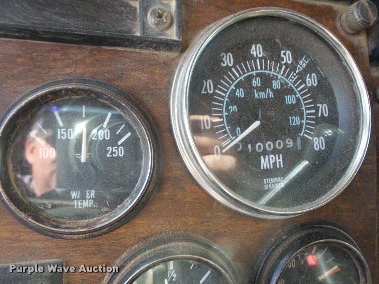 image for item DA6331 1989 Peterbilt 379 dump truck