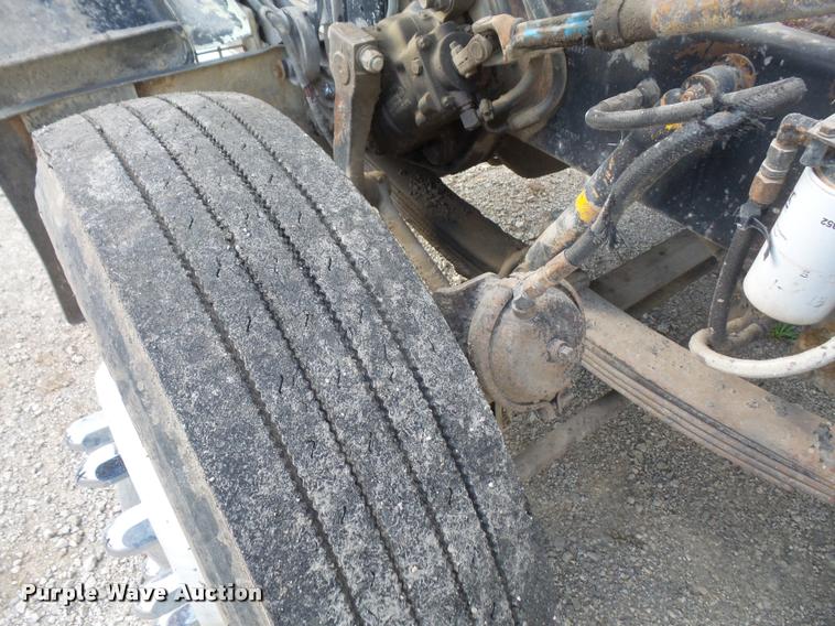 image for item DA6331 1989 Peterbilt 379 dump truck