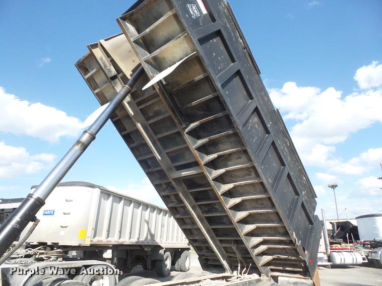 image for item DA6331 1989 Peterbilt 379 dump truck